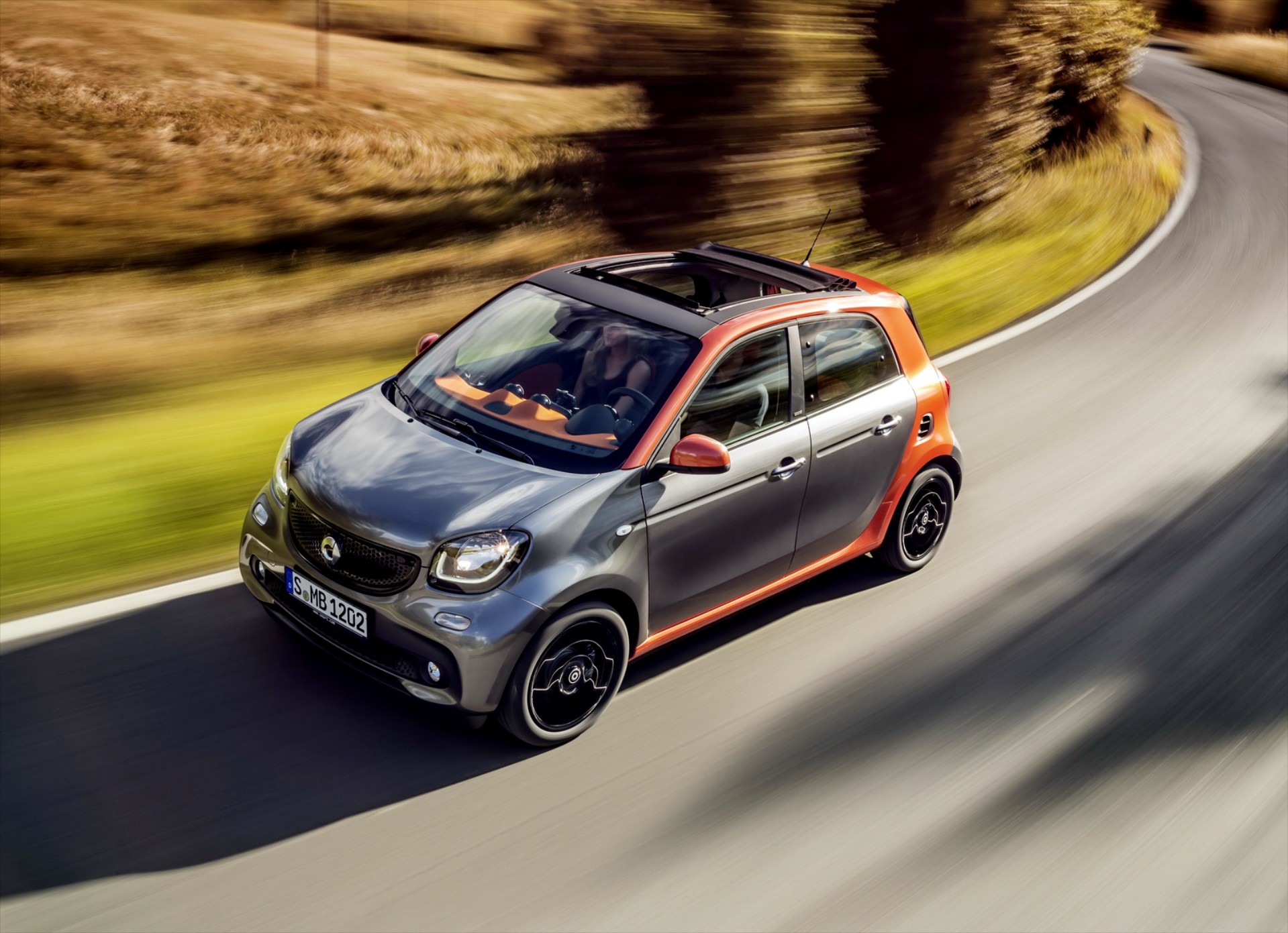 Νέο τετραθέσιο Smart Forfour