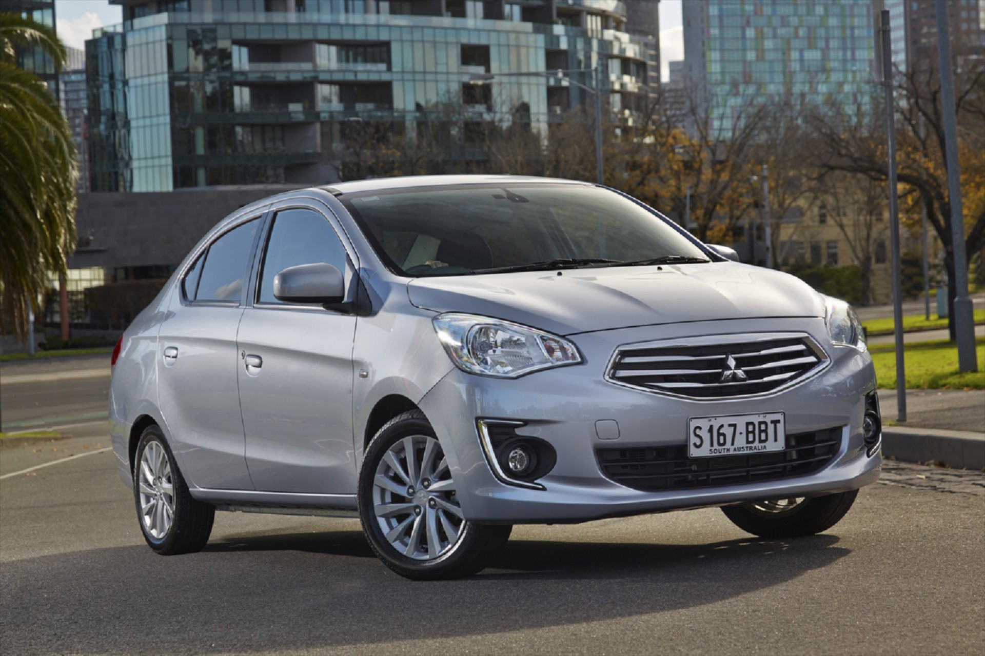Mitsubishi Attrage