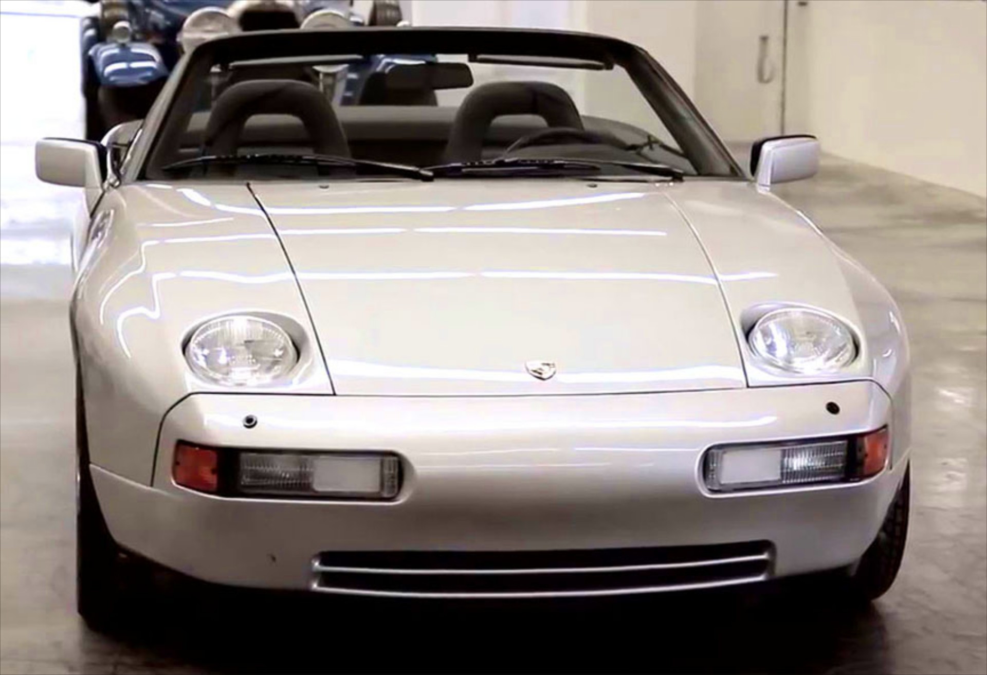 Porsche prototype: Ποτέ μην λες ποτέ!