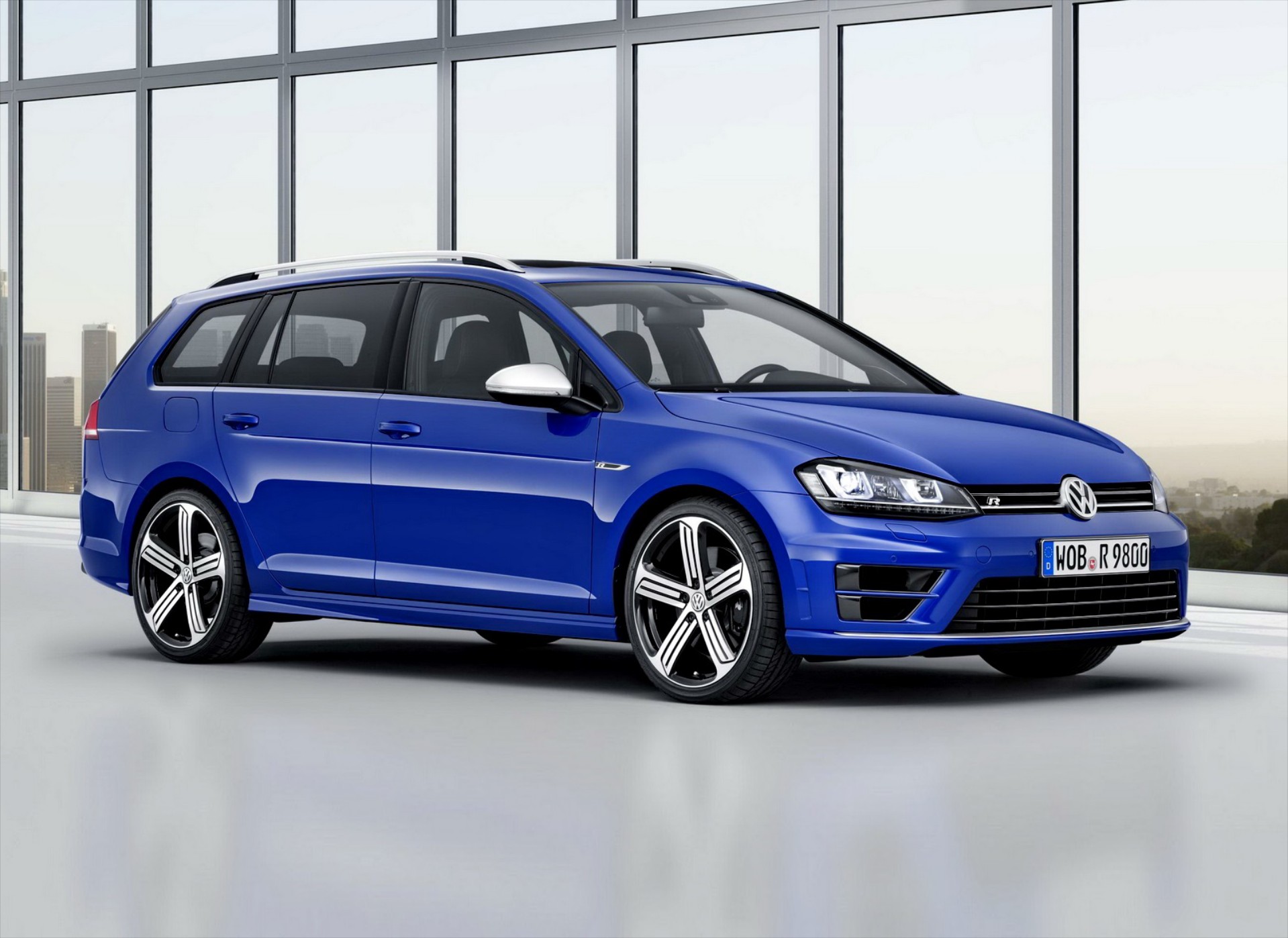 VW Golf R Variant: Και τα station έχουν ψυχή!