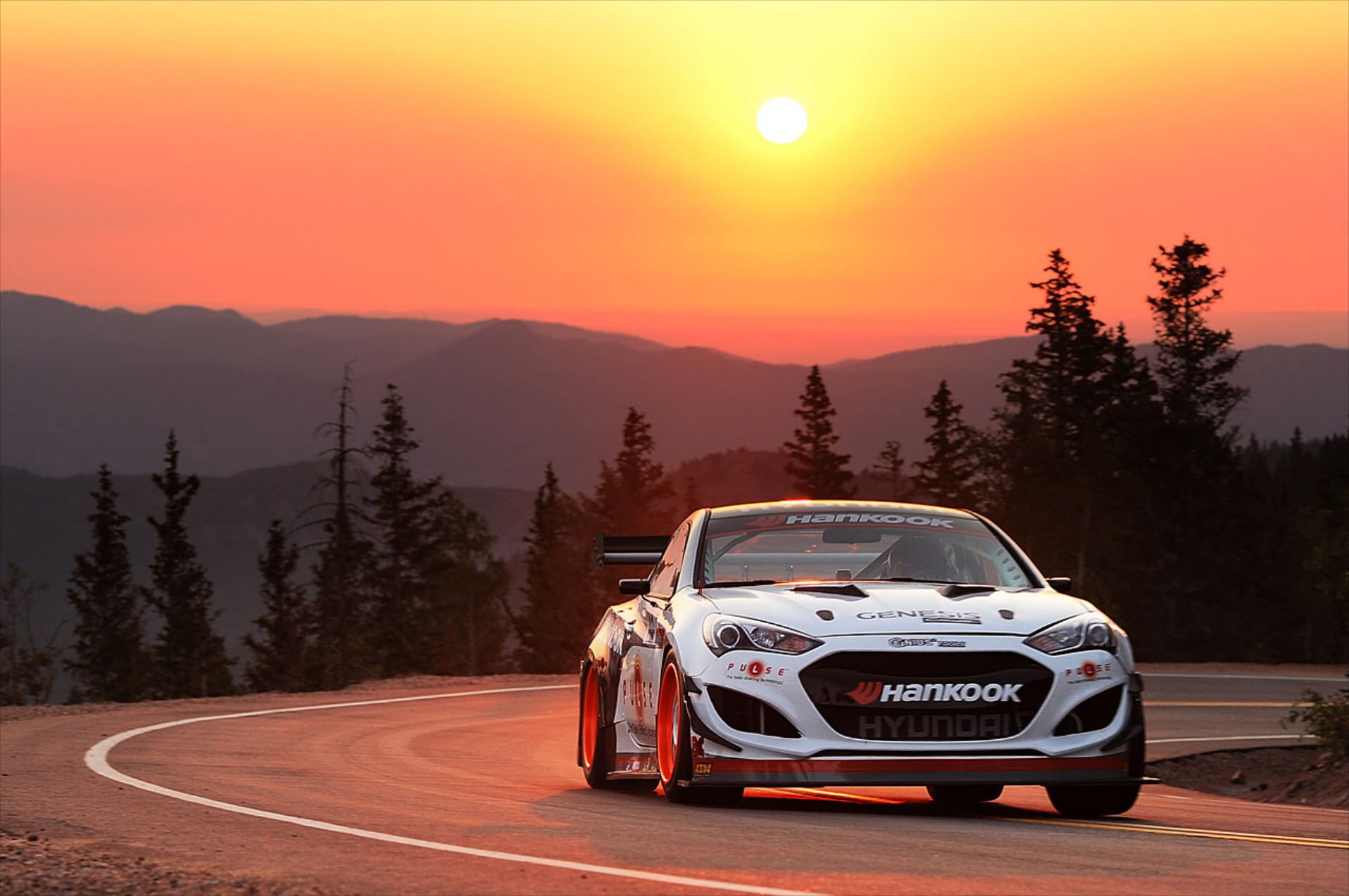 Νέο ρεκόρ ανάβασης στο Pikes Peak 