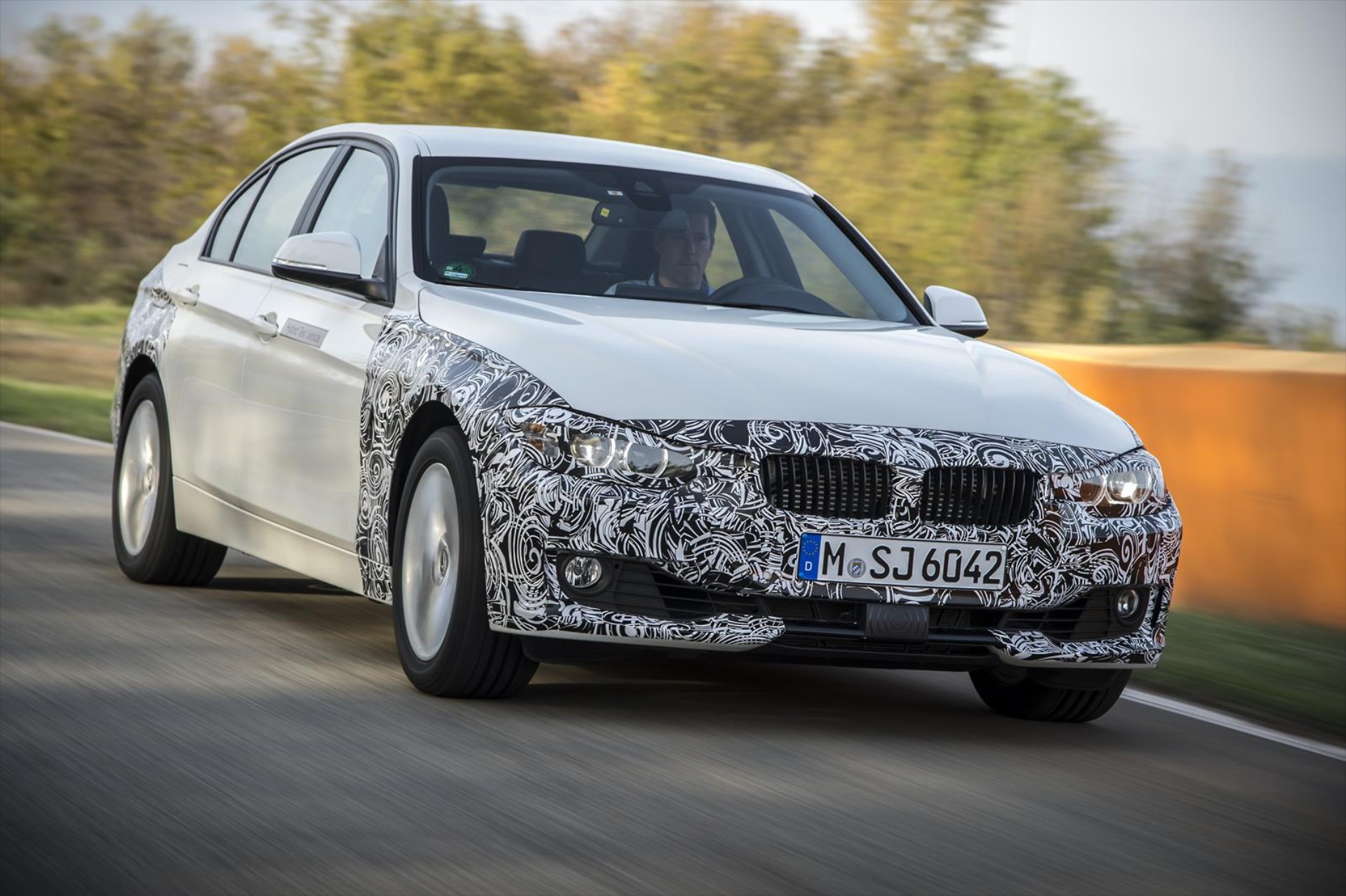Αποκάλυψη: Υβριδική BMW Σειρά 3 plug-in