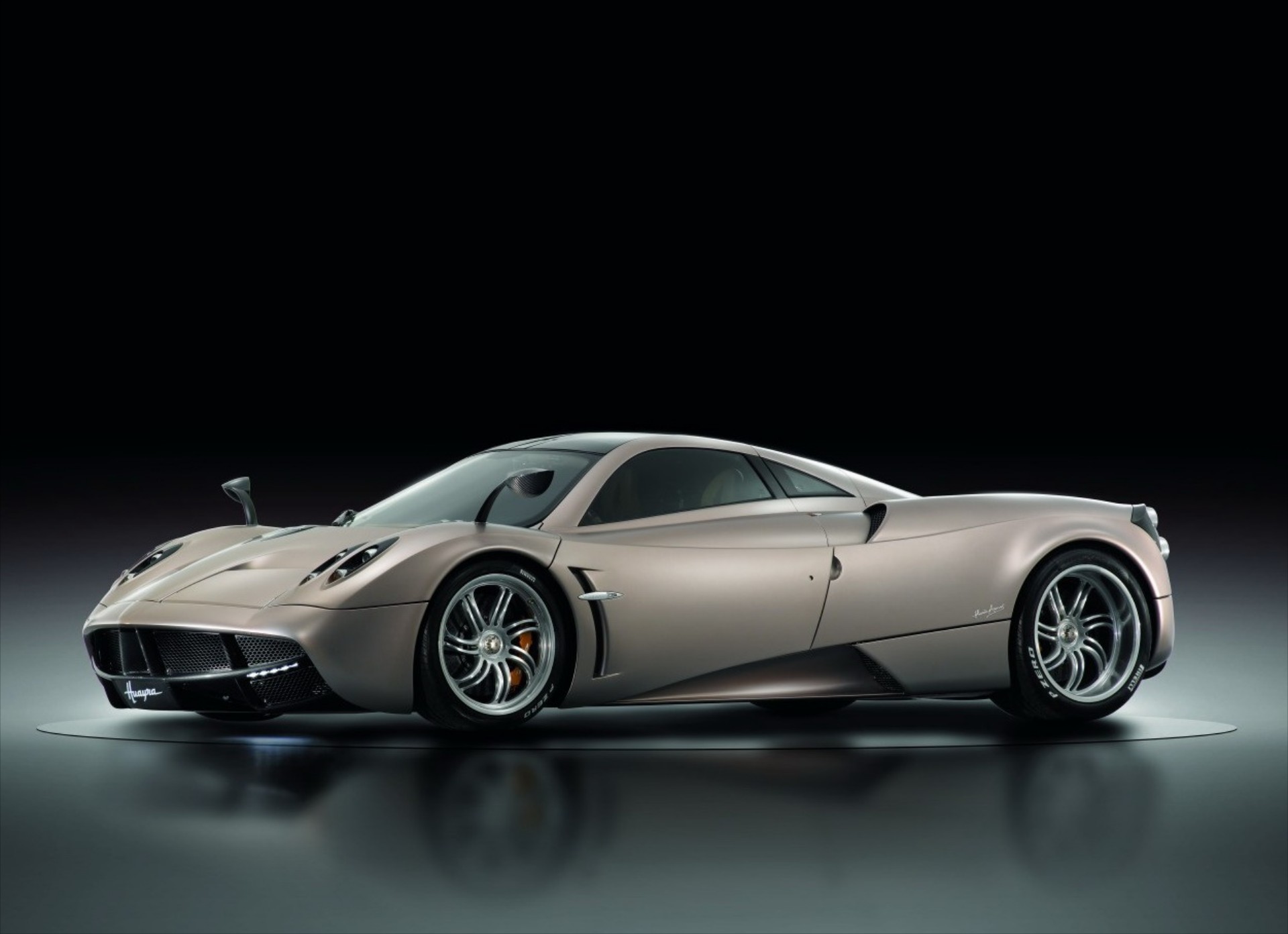 Ετοιμάζεται Pagani Huayra Roadster