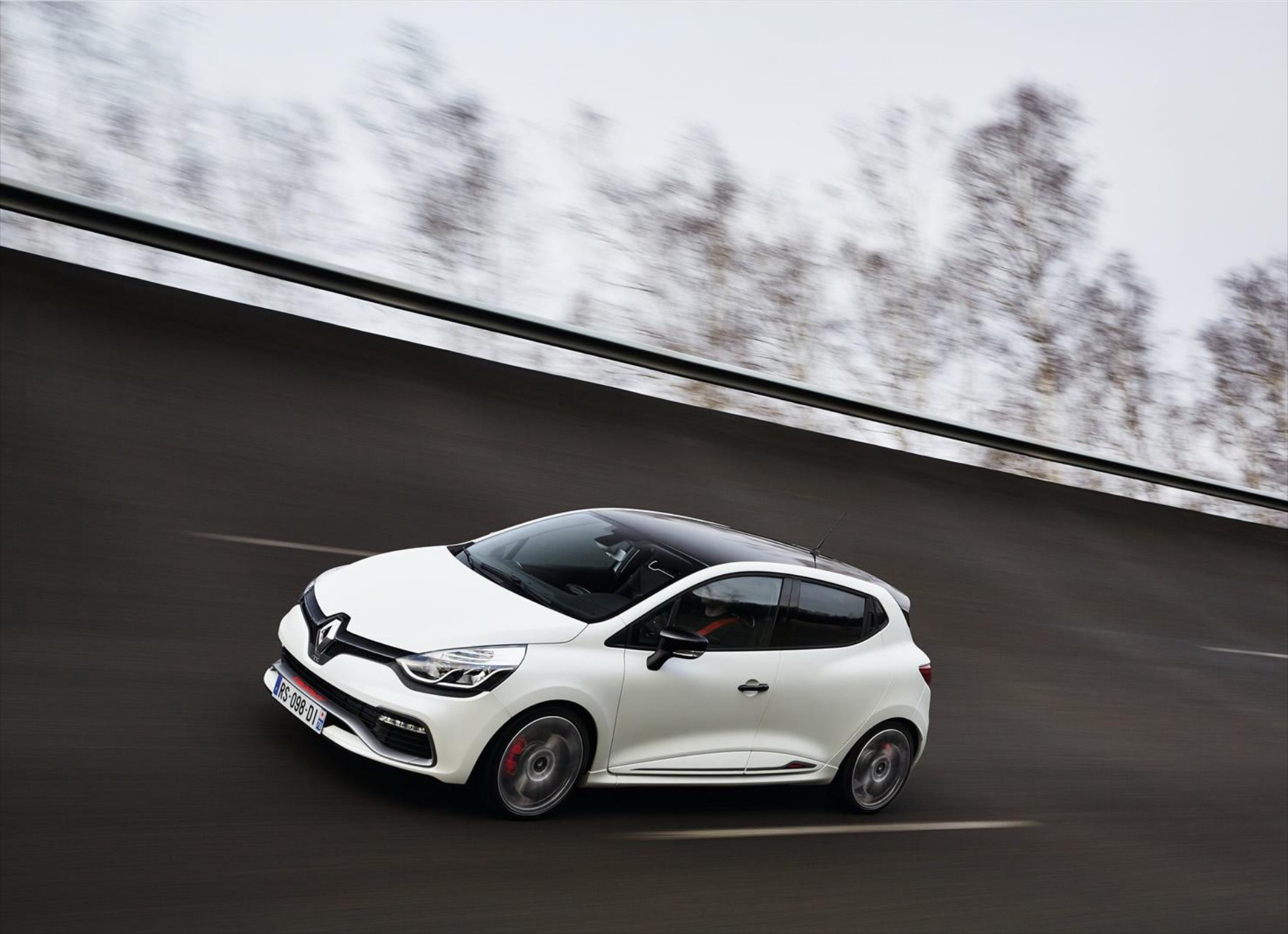 Νέο Clio RS Trophy με 220 ίππους