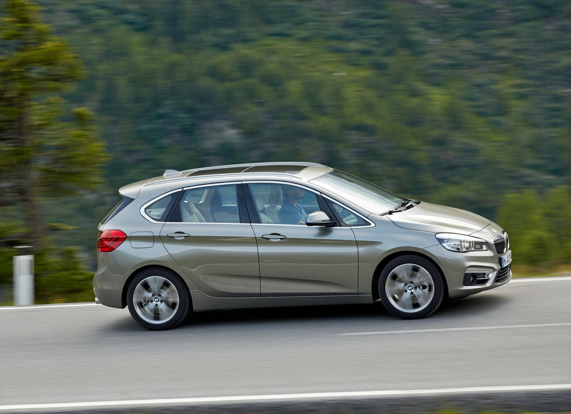 ΔΟΚΙΜΑΖΟΥΜΕ: BMW 218i Active Tourer