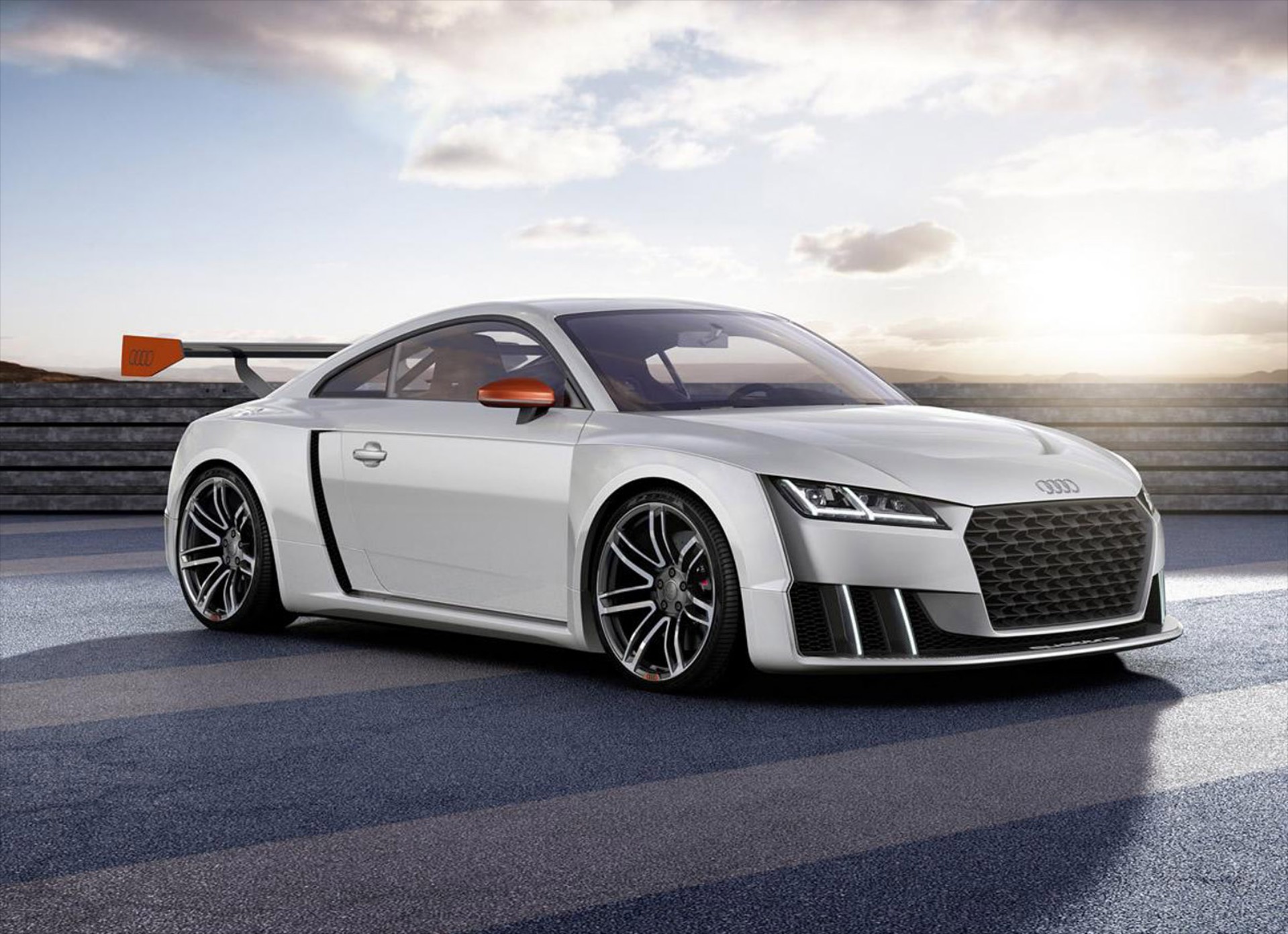 Πρωτότυπο Audi TT 600 ίππων με e-Turbo (VIDEO)