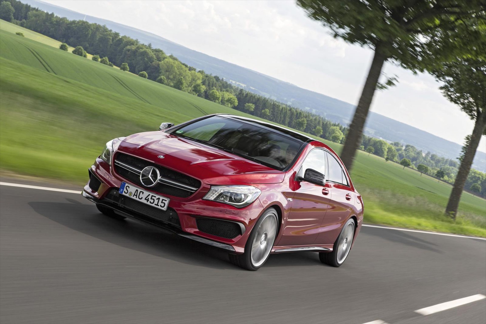 Νέες Mercedes-Benz GLA & CLA (Shooting brake) 45 AMG 



