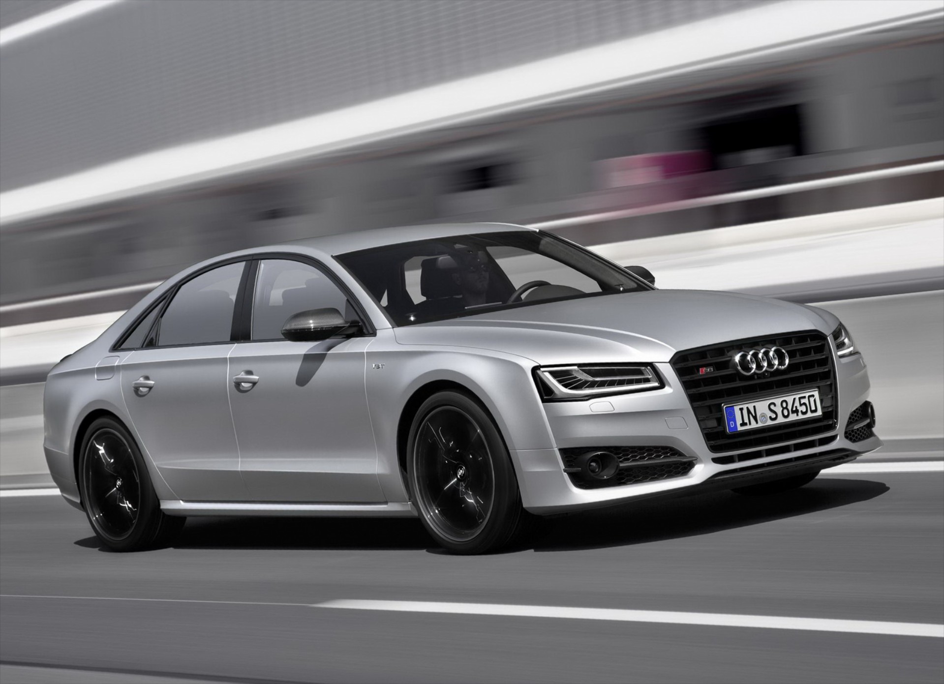 Audi S8 plus με 605 ίππους και 750 Nm ροπής!