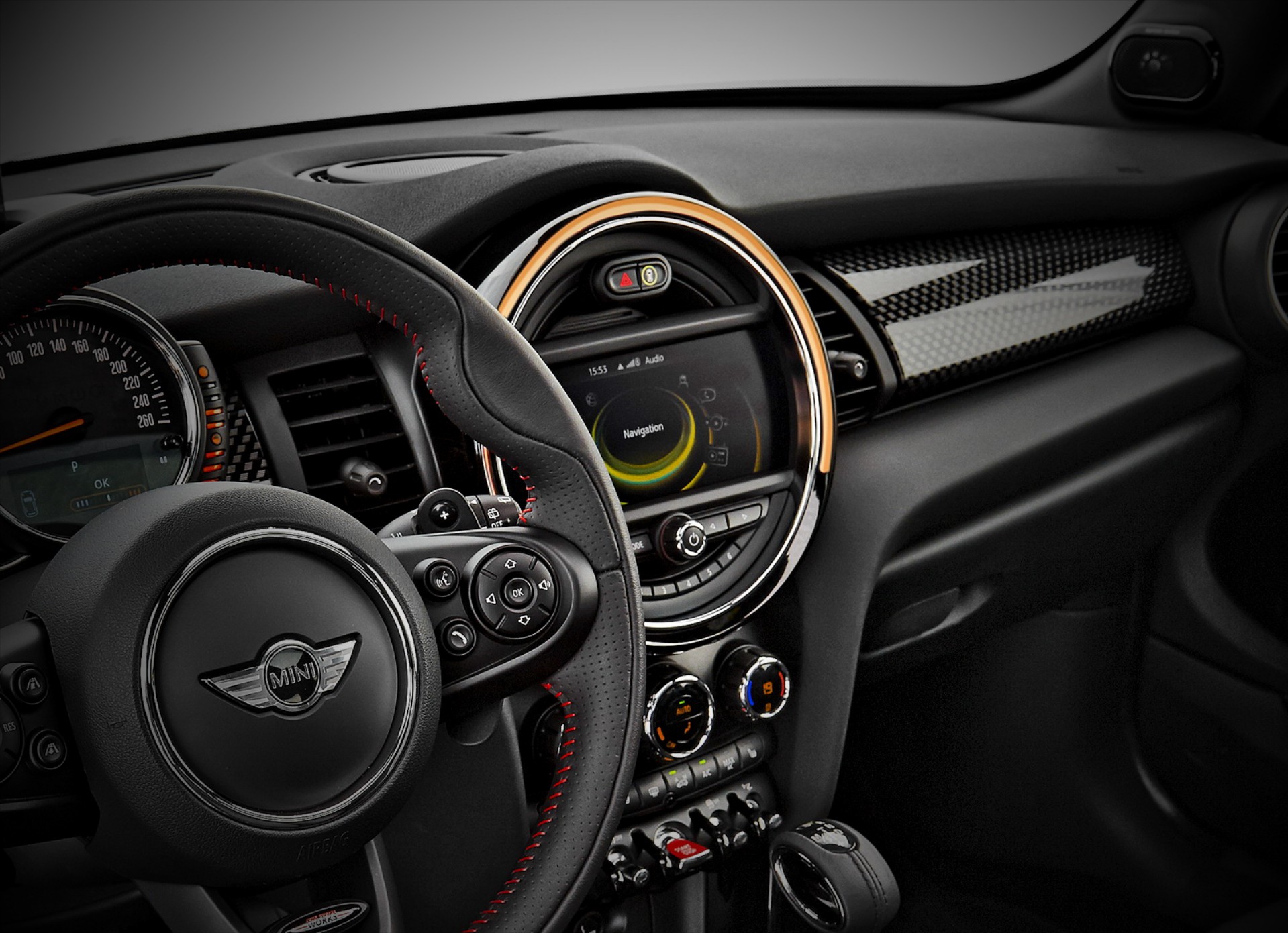 MINI Connected: έμφαση στην οδηγική εμπειρία