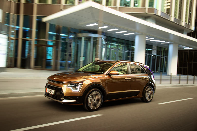 NIRO PHEV 1.6 GDI Titanium NIRO PHEV 1.6 GDI Titanium