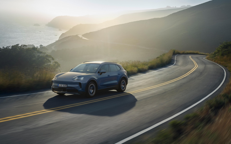 CAYENNE ELECTRIC Turbo