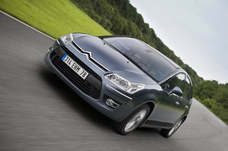 C4 HATCHBACK 1.6 Hdi 90 Elegance Plus C4 HATCHBACK 1.6 Hdi 90 Elegance Plus
