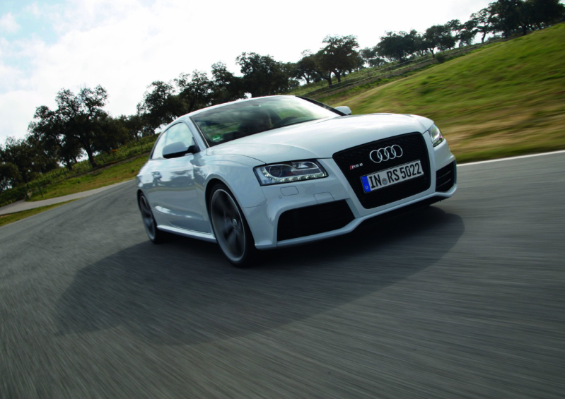 RS5 COUPE 4.2 FSI quattro S-tronic RS5 COUPE 4.2 FSI quattro S-tronic