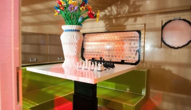 Ένα τροχόσπιτο Lego… σε πραγματικές διαστάσεις