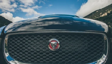 ΔΟΚΙΜΗ: Jaguar XE 2.0 D 180 PS