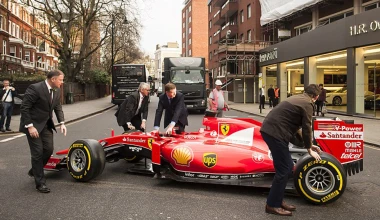 Η Ferrari δωρίζει μονοθέσιο F1 σε αντιπρόσωπό της