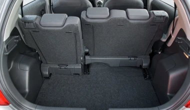 Toyota Yaris 1.33 5d Sol - 2010