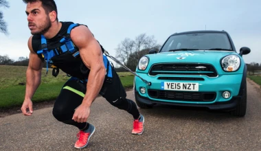 42,2 km με ένα ΜΙΝΙ στην πλάτη του