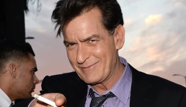 Πωλείται η Maybach του Charlie Sheen