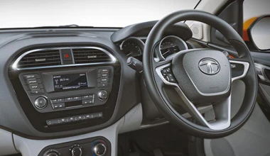 Ένα μικρό από την Ινδία πάει στη Γενεύη