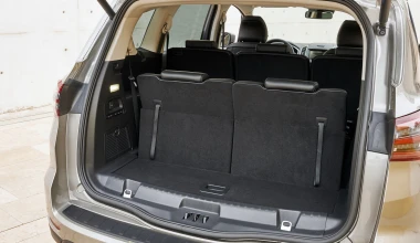 Νέο FORD S-MAX: Πολυμορφική ευφυία