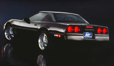 Chevrolet Corvette: 60 χρόνια σε φωτο-video