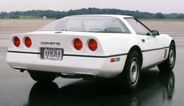 Chevrolet Corvette: 60 χρόνια σε φωτο-video