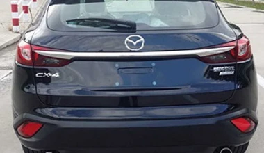 Η Mazda προαναγγέλλει το CX-4