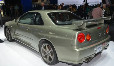 Πλούσιο «οφθαλμόλουτρο» από κλασικά Nissan GT-R