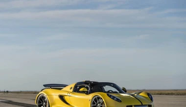 Ρεκόρ ταχύτητας με 427 km/h από τη Hennessey (video)