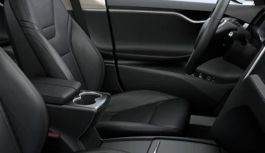 Ανανεώθηκε το Tesla Model S