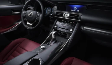 Ανανέωση για το Lexus IS (+video)