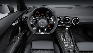 Πρεμιέρα για τα Audi TT RS των 400 PS
