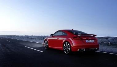 Πρεμιέρα  για τα Audi TT RS των 400 PS
