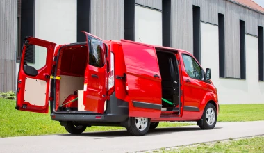 ΠΡΩΤΗ ΟΔΗΓΗΣΗ: Ford Transit 2.0 EcoBlue diesel