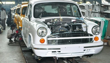 Hindustan Ambassador: Λόγω παλαιότητας
