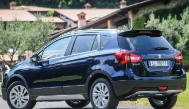 To ανανεωμένο Suzuki SX4 S-Cross στο Παρίσι