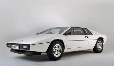 Lotus Esprit: Leading edge