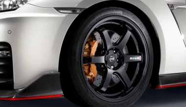 Το νέο Nissan 2017 GT-R Nismo «στον δρόμο»