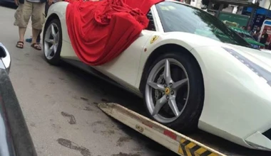 Μια Ferrari 488 GTB τρακάρει άλλη… 488 GTB