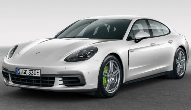 Νέα Porsche Panamera 4 E-Hybrid με 2,5 lt/100 km