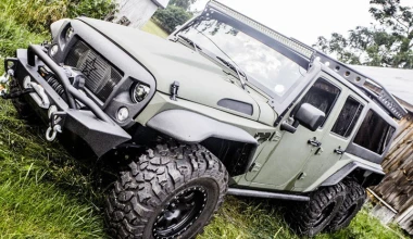 Κινέζοι έκαναν το Jeep Wrangler 6x6
