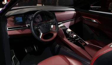 Το φουτουριστικό Mitsubishi GT-PHEV Concept