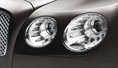 Ολοκαίνουργια Bentley Flying Spur