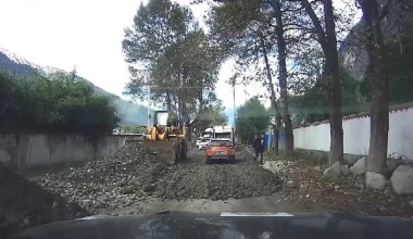 Με Nissan GT-R στο Έβερεστ