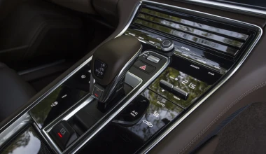 ΟΔΗΓΟΥΜΕ τη νέα Porsche Panamera