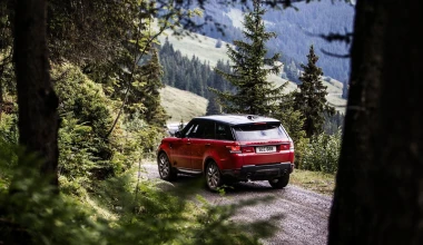 Ο Stig κάνει κατάβαση σκι με Range Rover (video)