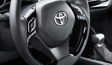 ΟΔΗΓΟΥΜΕ το νέο Toyota C-HR