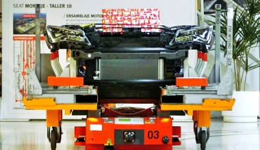 Μια στάση για παιχνίδια στο εργοστάσιο της Seat (video)