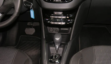 ΔΟΚΙΜΗ: Peugeot 208 1.2 PureTech 110 EAT6